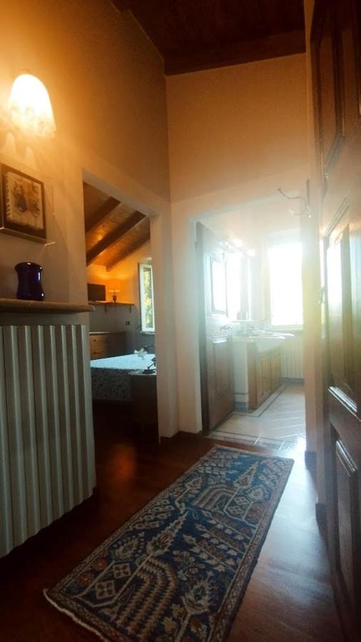 Dimora Amalthea dei laghi Maggiore e Monate - B&B Angera