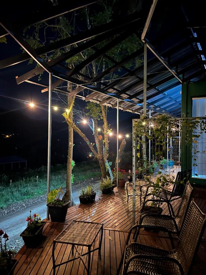 Pousada Jardim Encantado - Suítes em Container na cidade do Cristo Protetor - Encantado RS - B&B Encantado