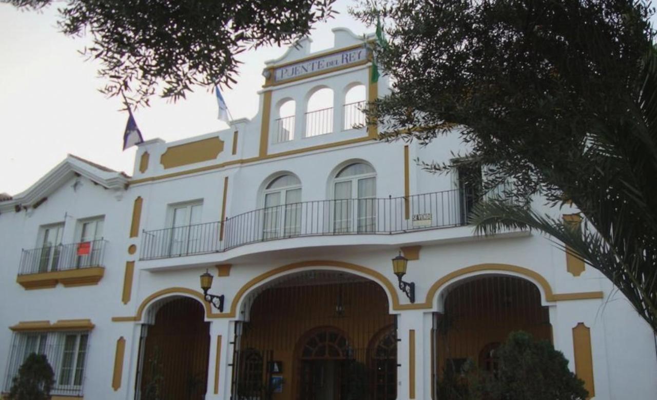 Suite a 3 minutos de La Ermita y Doñana, Jacaranda - Bed and Breakfast El Rocío