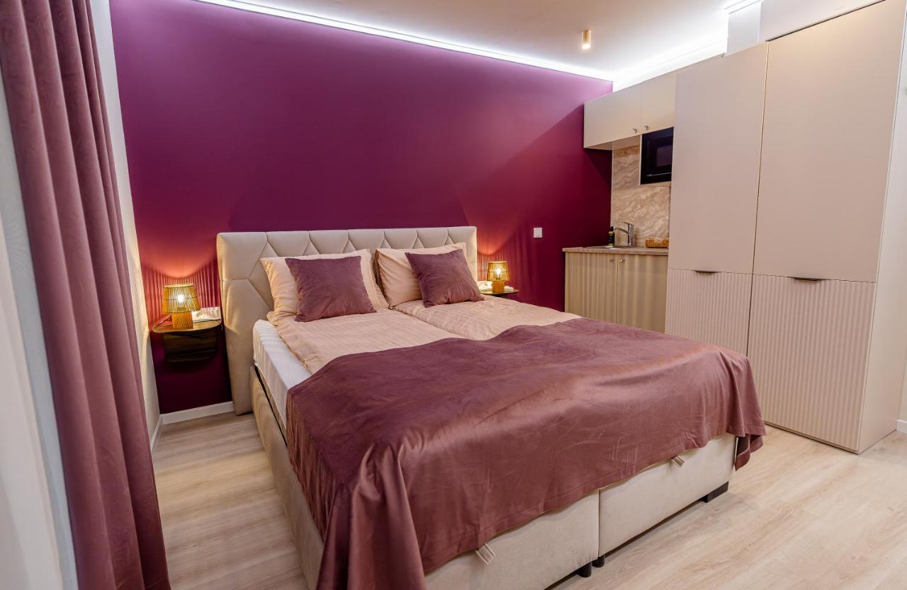 Karl Lux Residence Siófok - Bed and Breakfast Siófok