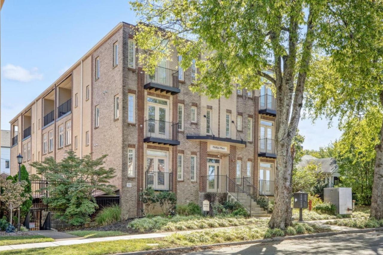 2-Bedroom Condo Unit with Free Parking & 2 King Beds - B&B Nashville