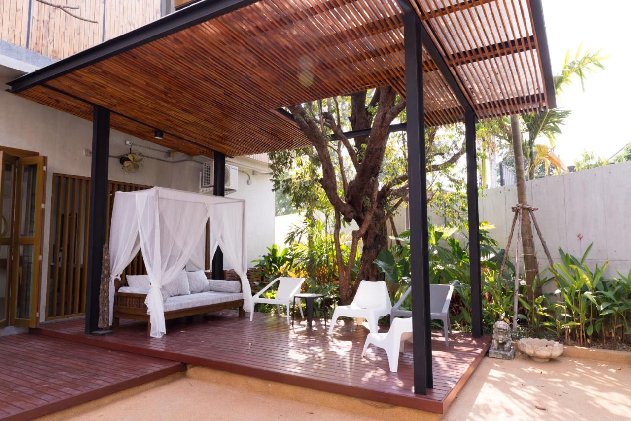Deluxe four-bedroom pool villa