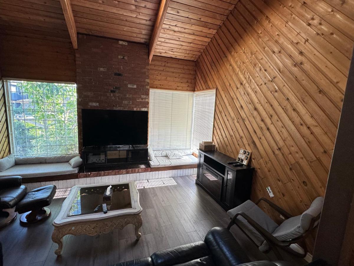 Happy House - Chambres d'hôtes Burnaby