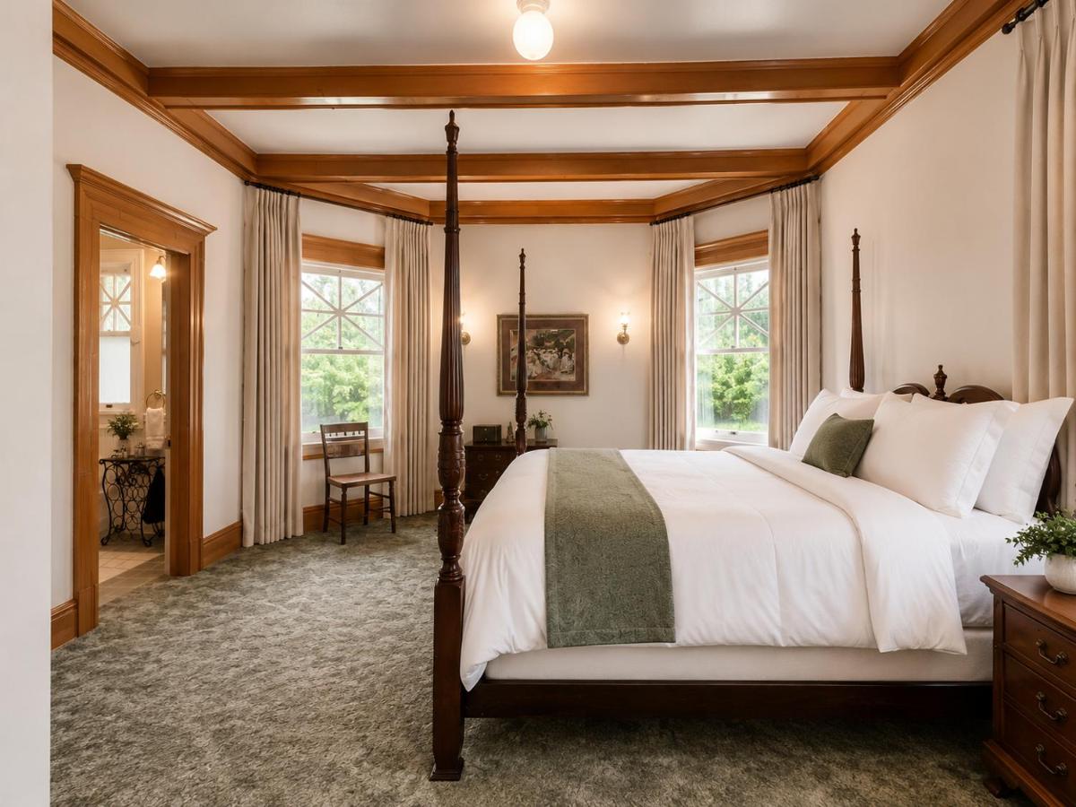 Habitación con cama extragrande y vistas al jardín 
