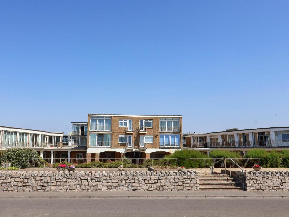 16 Old Shipyard Centre - B&B Bridport