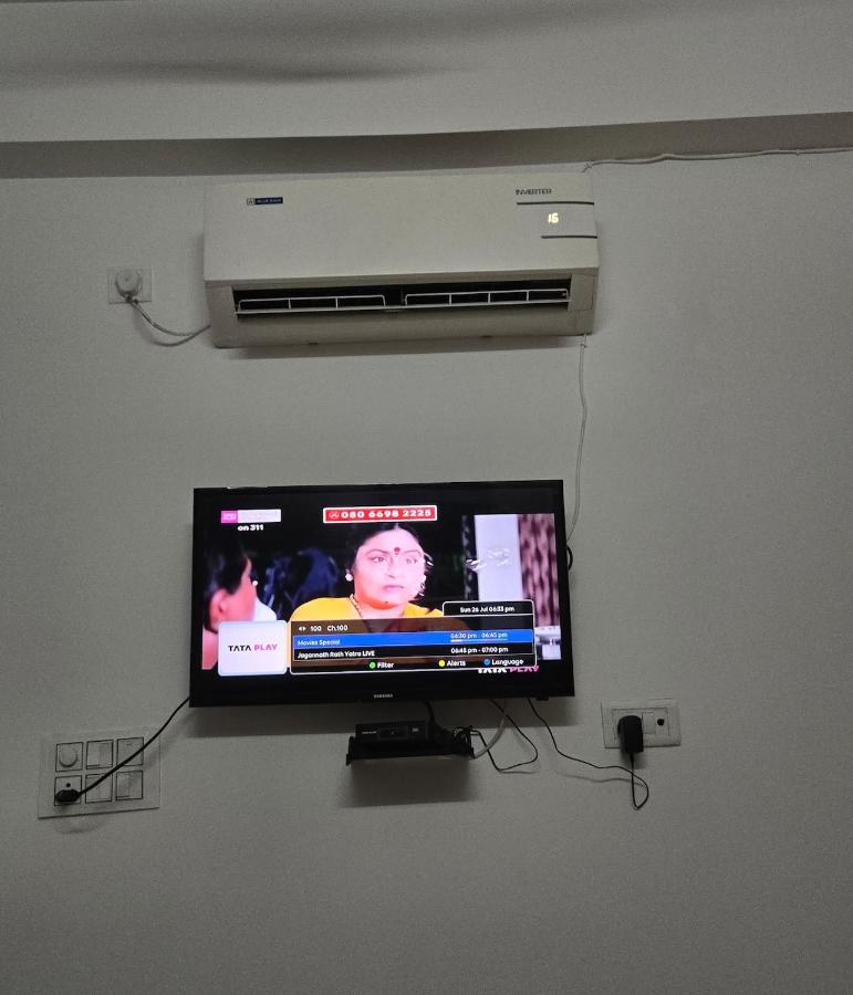 Hare Krishna Orchid - 1BHK furnished apartment - Bed and Breakfast Vrindāvan