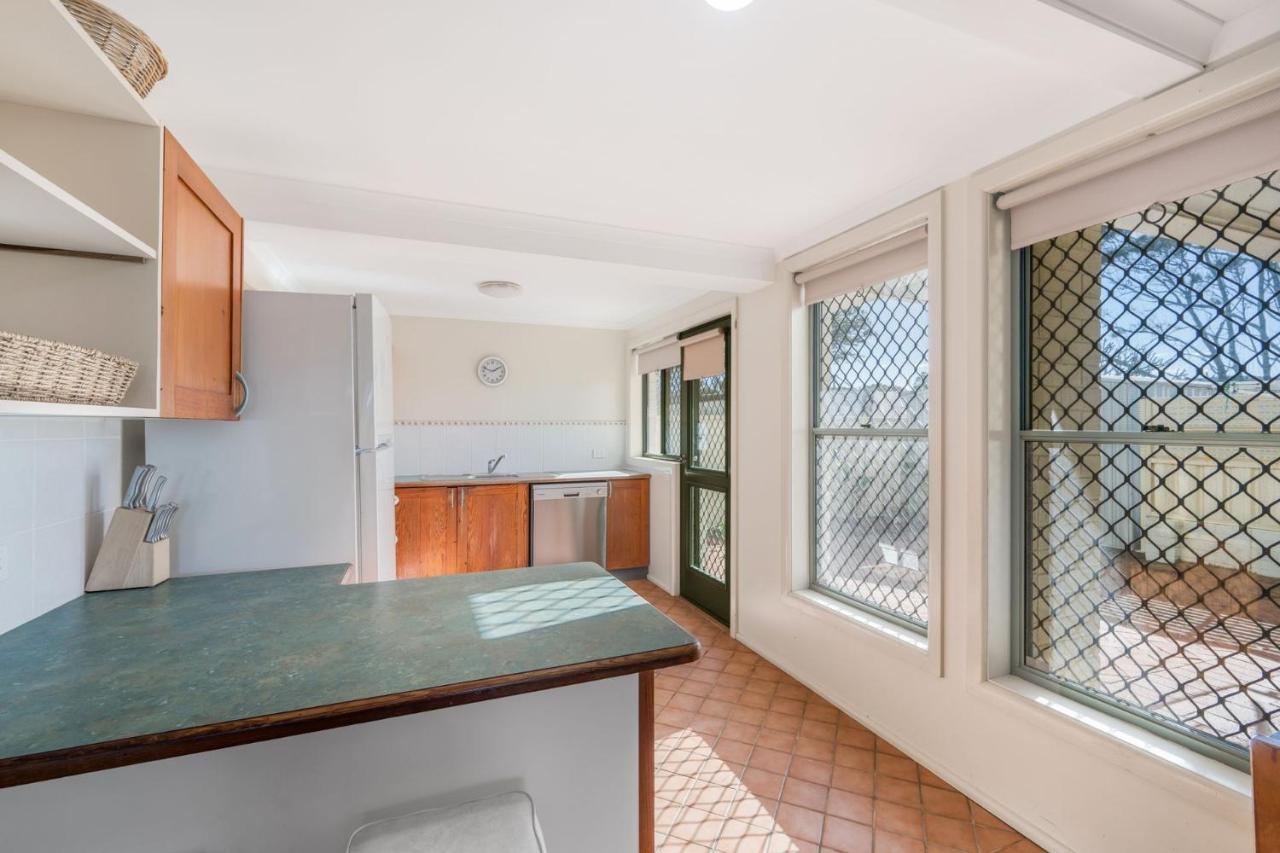 Beachfront 5, 25 Willow Street - B&B Crescent Head