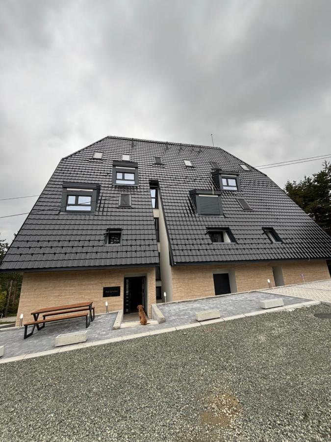 LIJA apartman Divcibare Mali Golubac - Ferienwohnung Divčibare