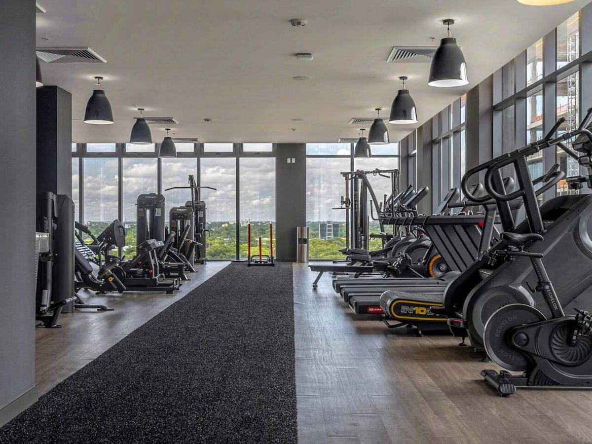 Stylish 1BR in Wynwood with Pool and Gym Views - B&B Miami