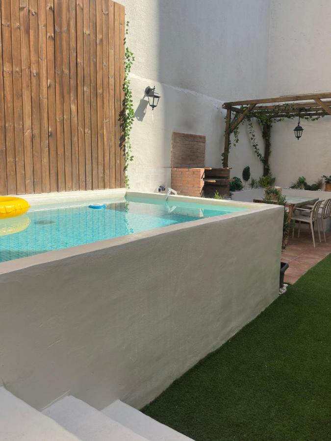 Bajo Junto al Río del Castillo, Piscina & Barbacoa - B&B Ponferrada