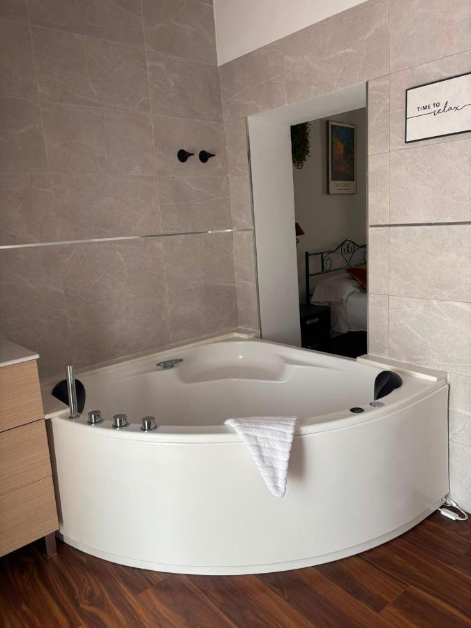 Casa el Pato Lolo - Bed and Breakfast Bolbaite