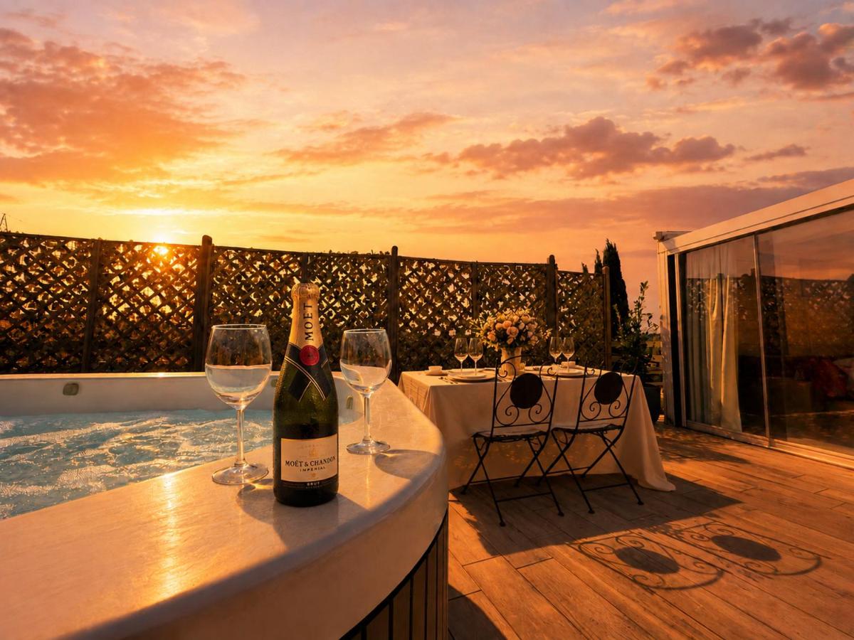 Sunset Jacuzzi Penthouse in Florence - B&B Firenze