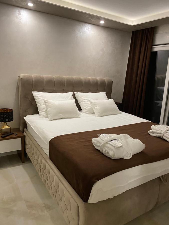Appartamento con 1 Camera da Letto e Vasca da Bagno Idromassaggio all’Ultimo Piano