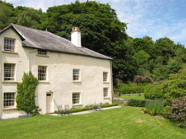 Plas yn iâl with stunning mountain views - B&B Wrexham