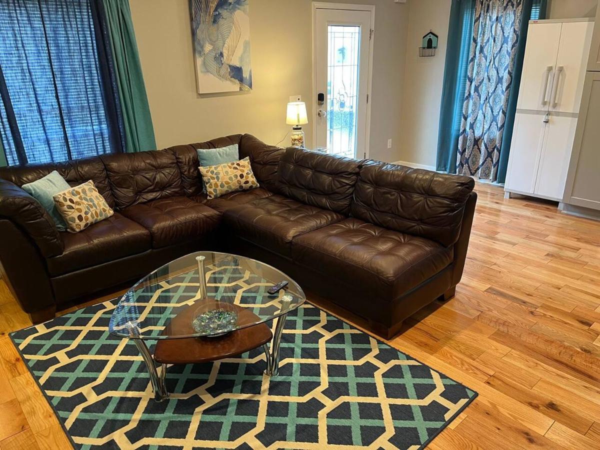 Atlanta Unit 2 Room 3 - Atlanta Bests Kept Secret Private Bedroom & Bathroom - B&B Atlanta