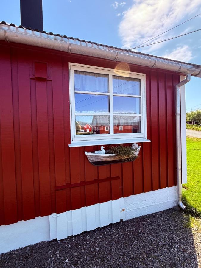 Historic Seaside Fishermans House in the Heart of Bud - B&B Bud