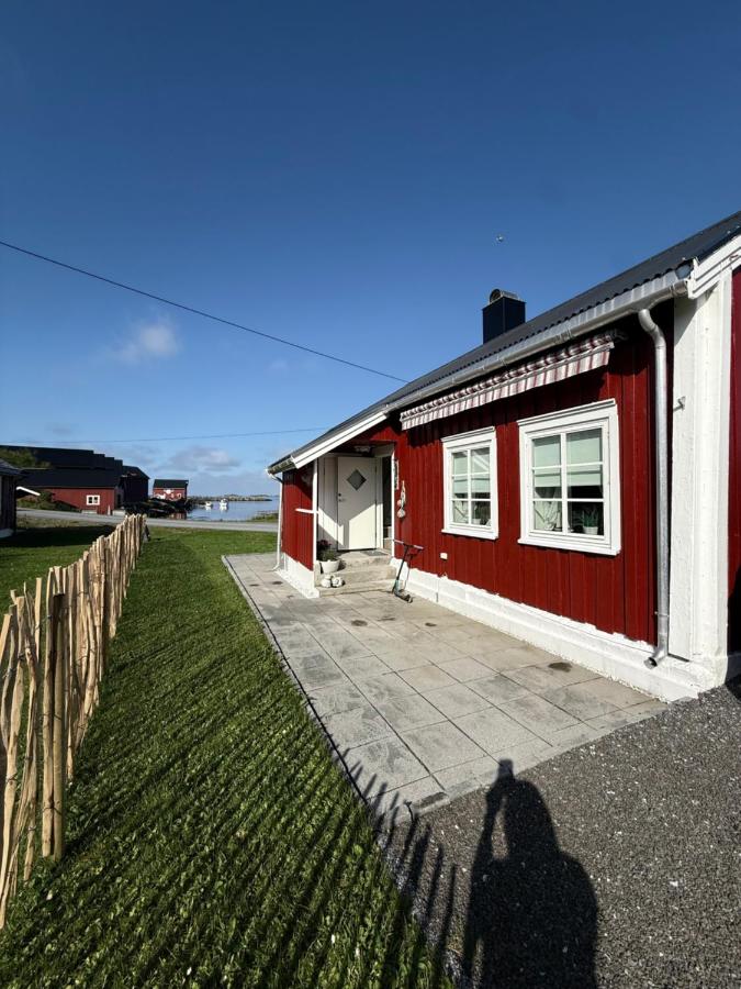 Historic Seaside Fishermans House in the Heart of Bud - B&B Bud