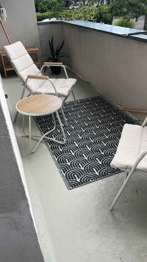 Grasmück's Ferienwohnung mit 2 Schlafzimmern - B&B Weiskirchen