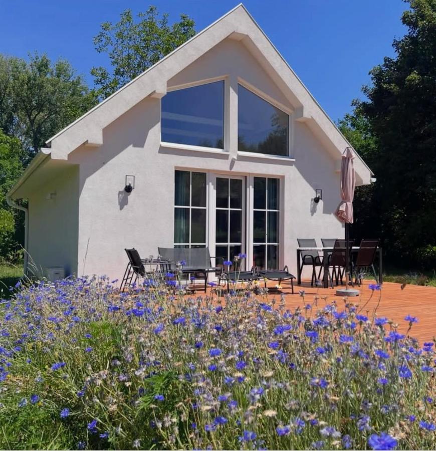Káli Pillangó - Ház a völgyben - B&B Balatonhenye