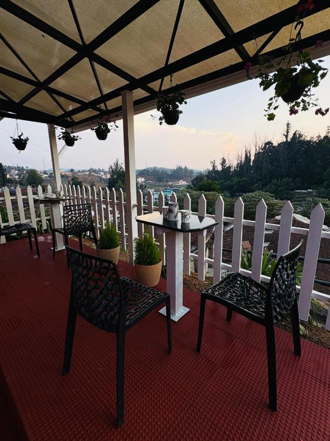 Rosewood - Azalea Ooty - B&B Udhagamandalam