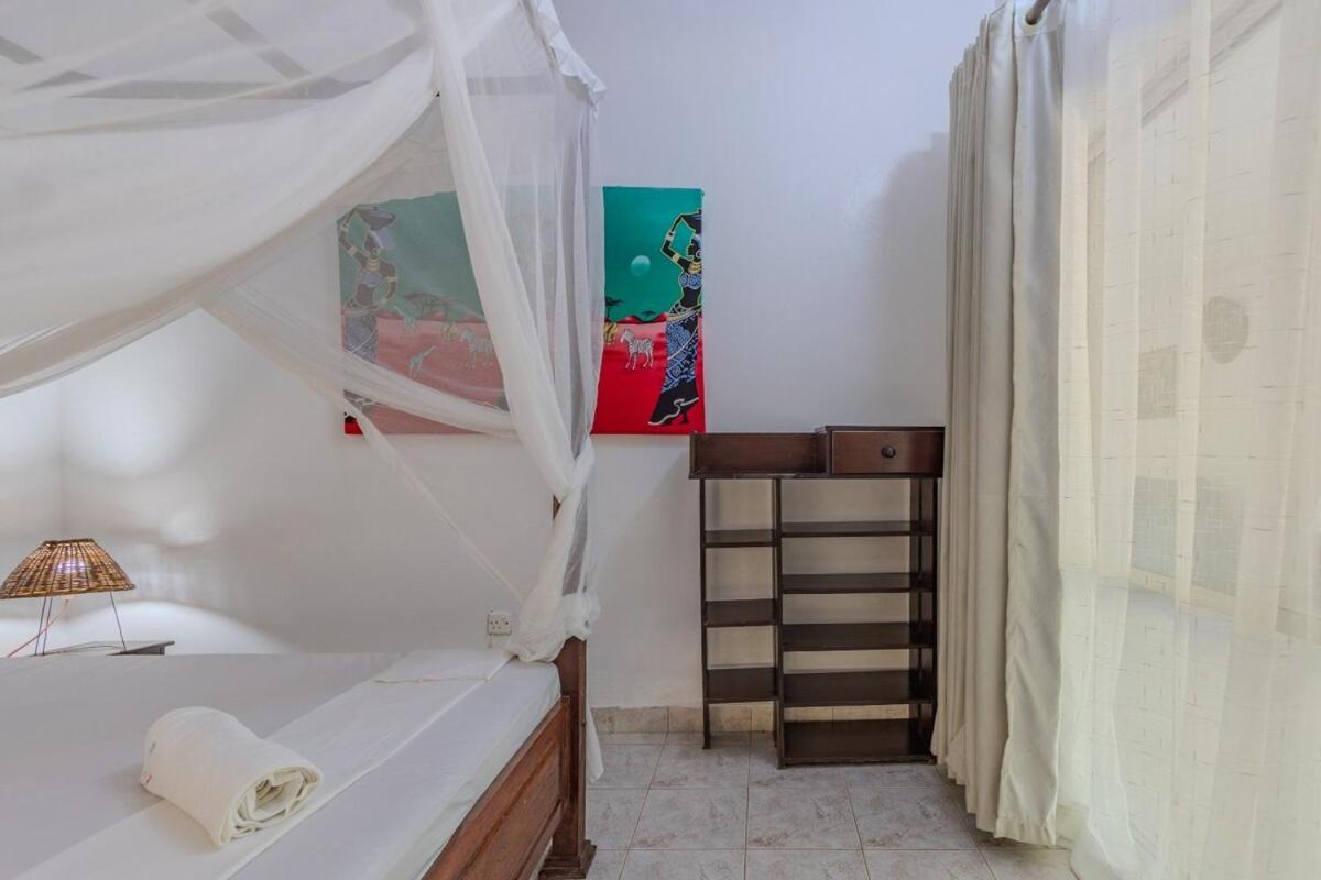 Auregi Diani Beachfront Villa - B&B Diani Beach