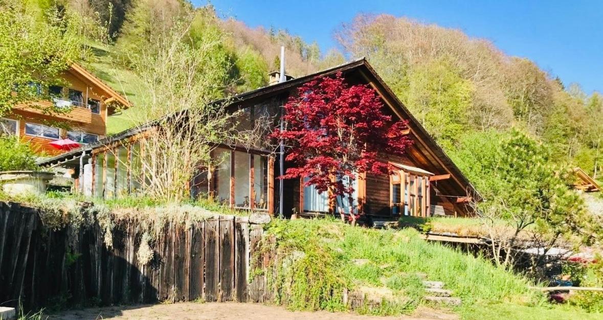 Unique Panorama Chalet - Lake Brienz and Alps - B&B Brienz