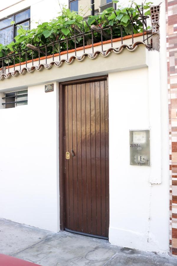 Hermoso monoambiente en 1er piso, baño privado y cocina - Chambres d'hôtes Lima
