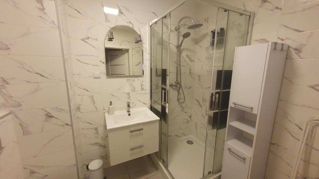 Kwatera Prywatna Pokoje Gościne - Ferienwohnung Łódź