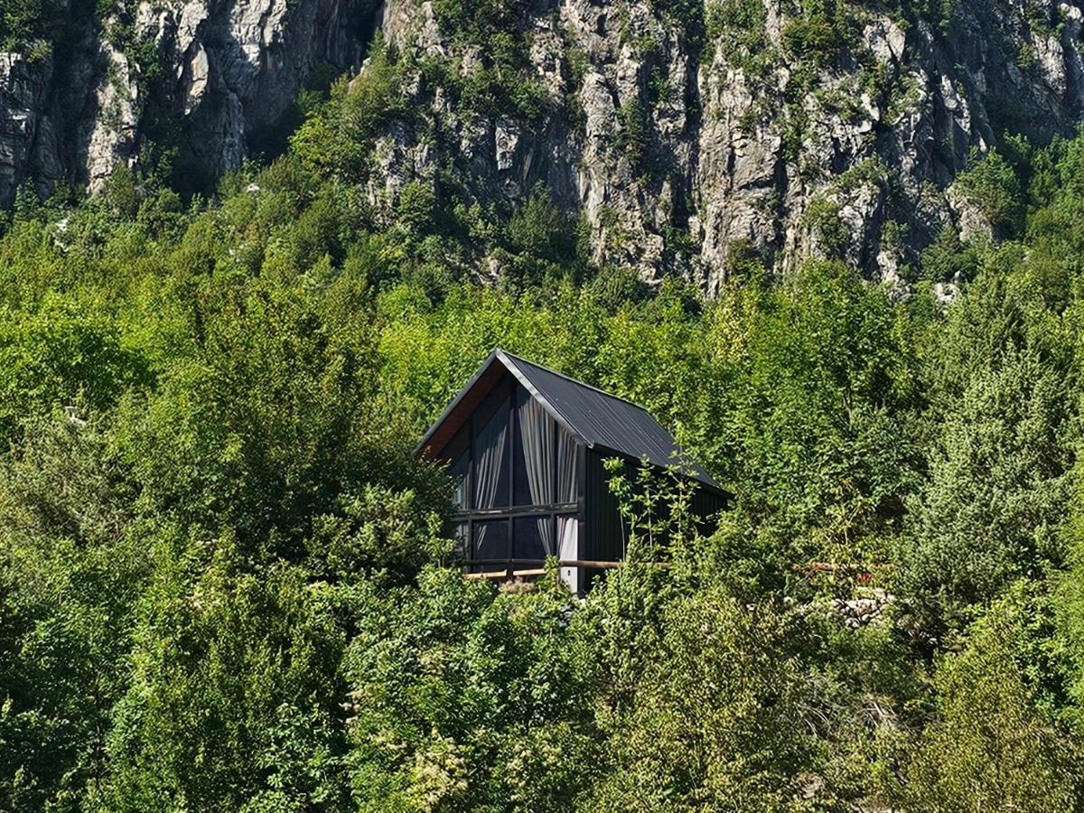 Sky Chalet - B&B Ndërlysaj