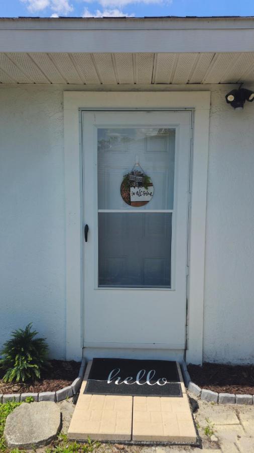 Private Studio near Hospitals Monthly Stays - B&B Deltona