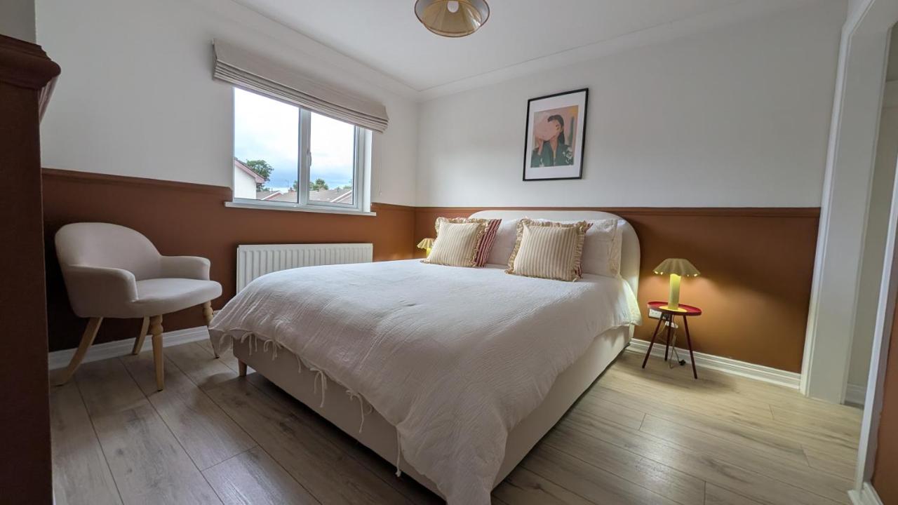 Spacious Contractor and Business Accommodation- Moira - Near Lisburn - Craigavon - Chambres d'hôtes Moira
