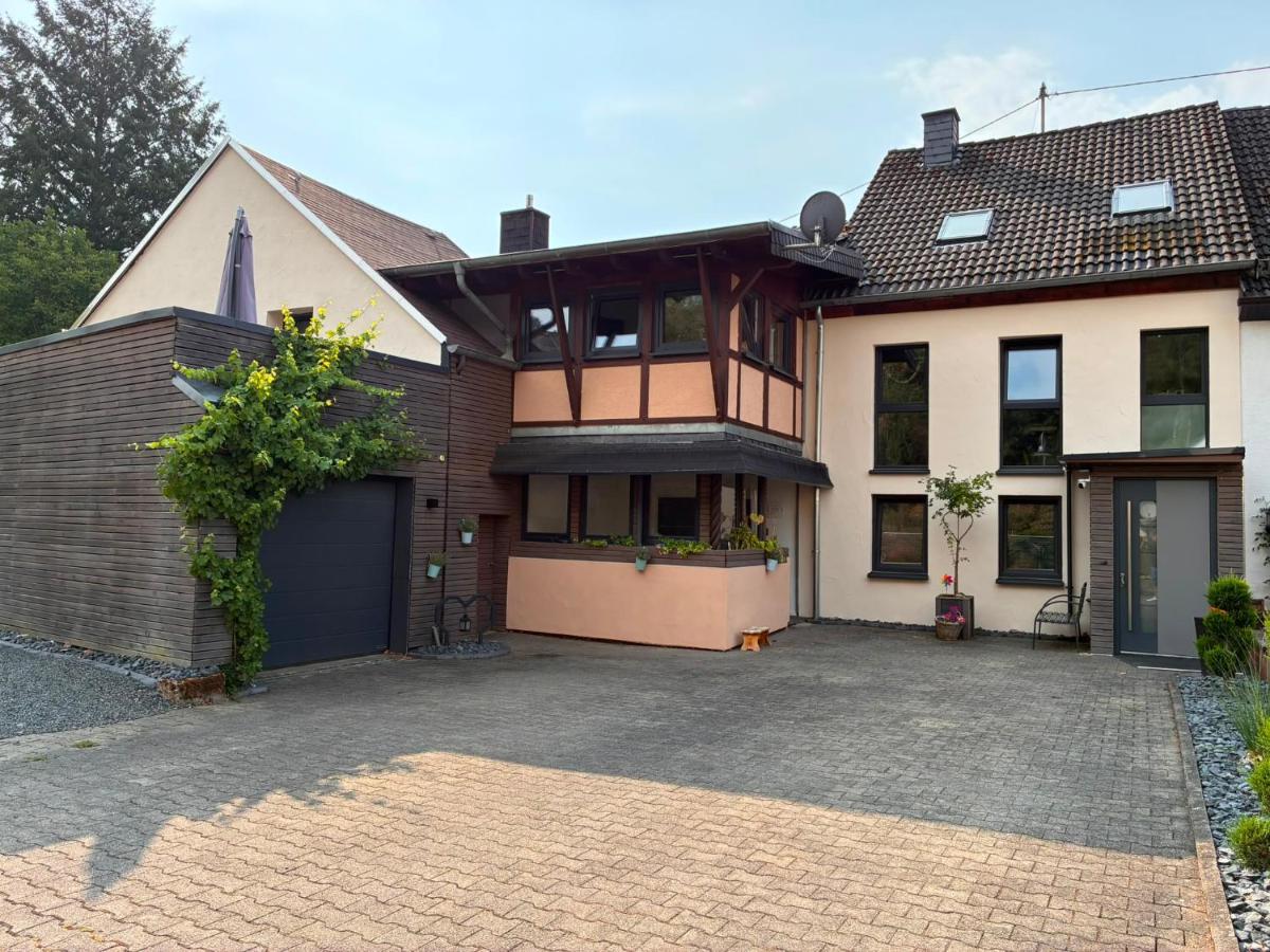 Dhrontalstube - B&B Gräfendhron