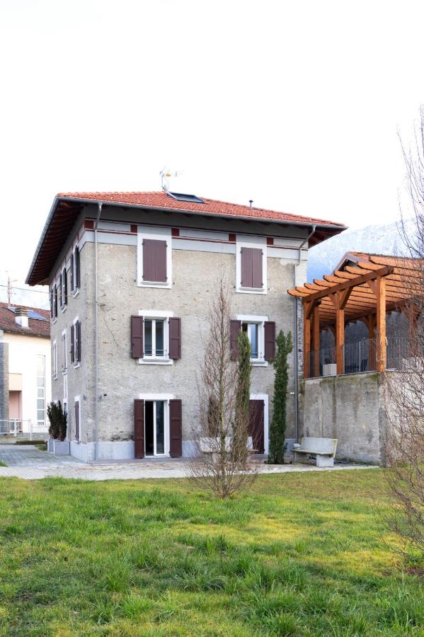 Villa Volpe Apartment with private terrace - B&B Sorico