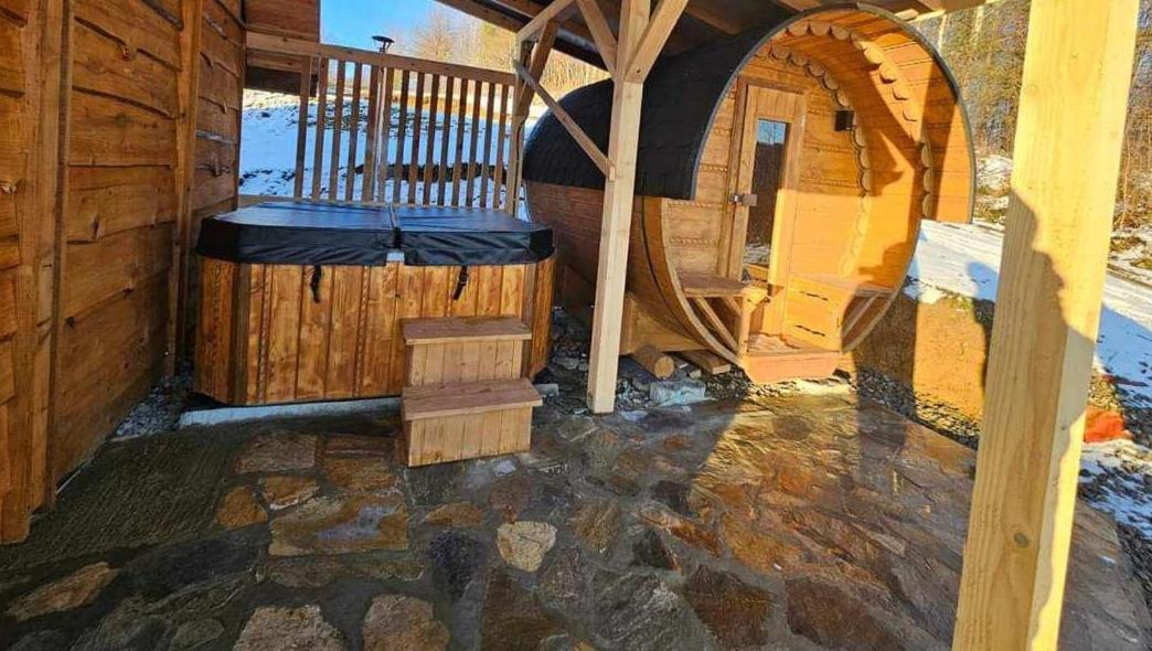 Sielanka - Domki Całoroczne - B&B Bezmiechowa Dolna