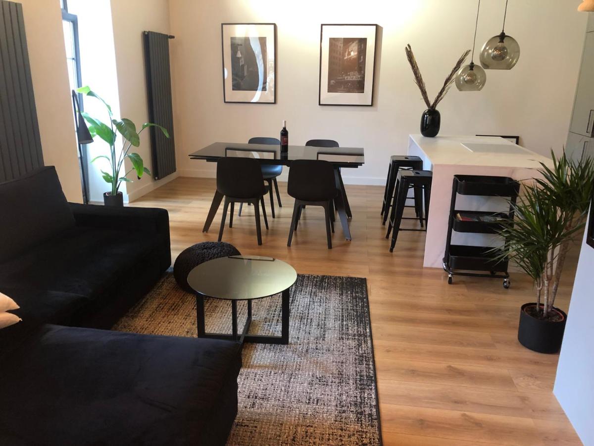 Loft Fabryczna Apartament & Parking - Ferienwohnung Grünberg