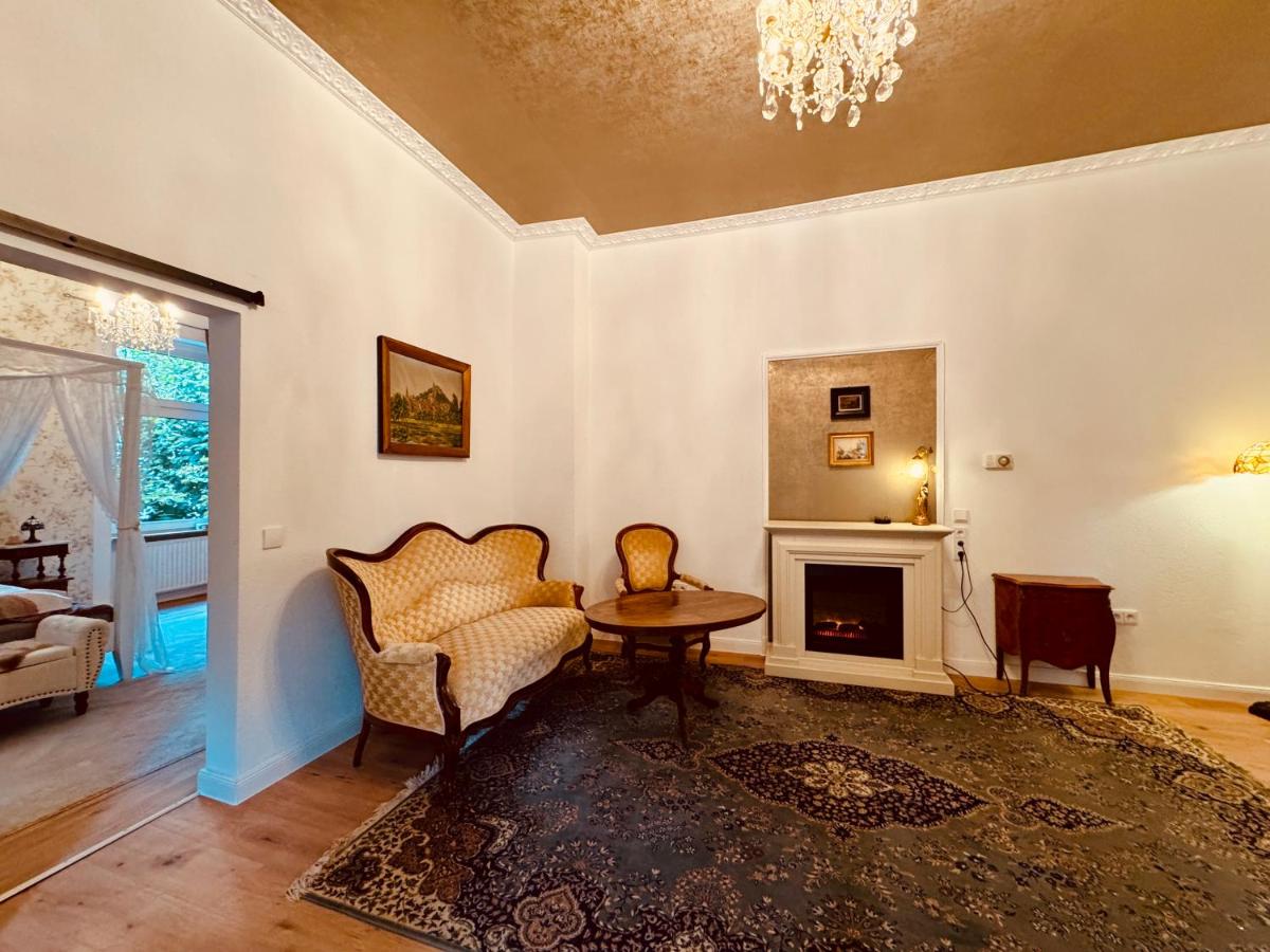 Ferienwohnung Romy an der Lahn - Mythen - Bed and Breakfast Marburg