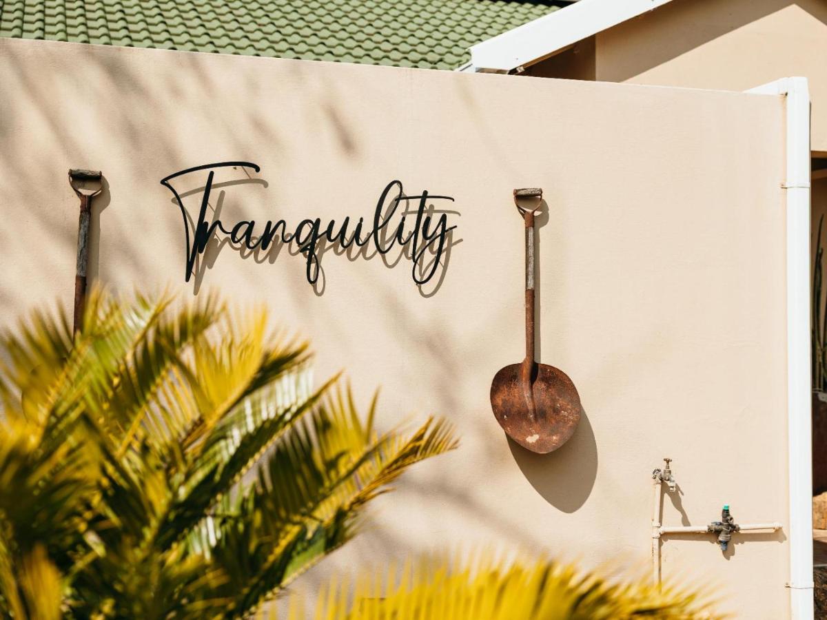 Tranquility-Ukuthula Game Farm Guesthouse with Hot Tub - Chambres d'hôtes Winterton