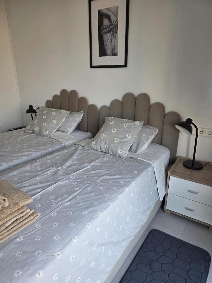 Apartamento de 2 dormitorios con terraza