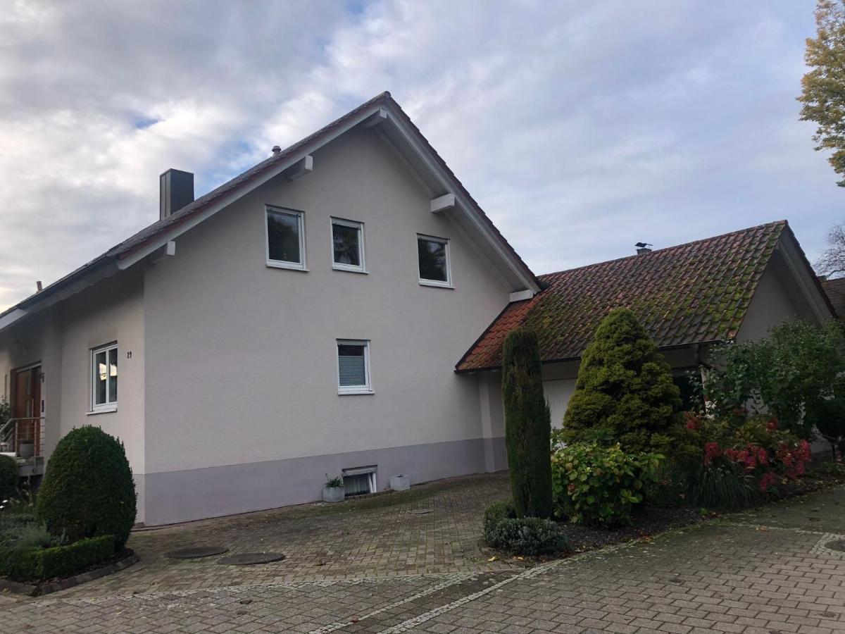 Ferienwohnungen Archie oder Lilli, mit Terrasse,Nähe Europa Park, Strasbourg, Schwarzwald - B&B Schutterwald