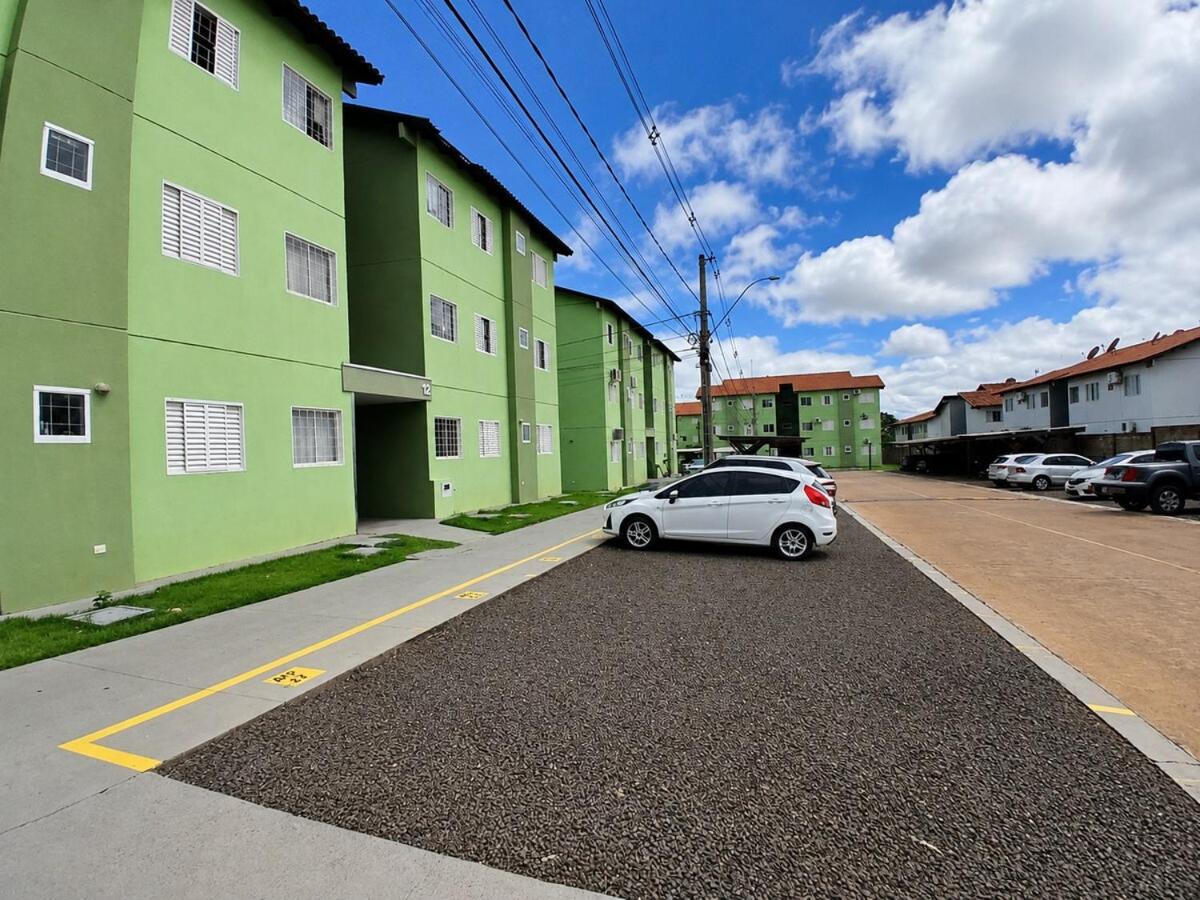 Apartamento em condomínio Pet-friendly e estacionamento coberto - Ferienwohnung Dourados