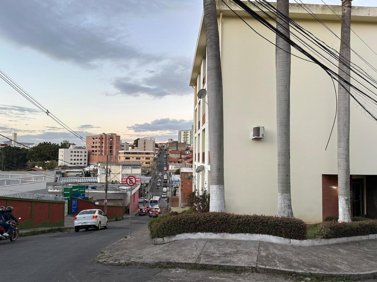 Apartamento aconchegante com excelente localização! - B&B Barbacena