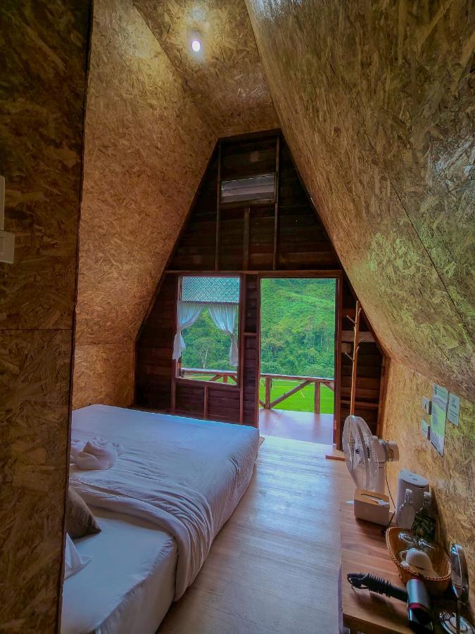 เคียงสะปันโฮม&คาเฟ่ - B&B Ban Huai Ti