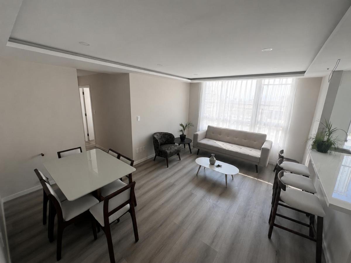 Penthouse nuevo de 2 dormitorios en una excelente ubicación - B&B La Paz