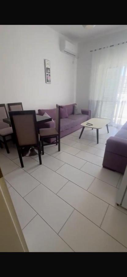 Gera Apartment - B&B Velipojë