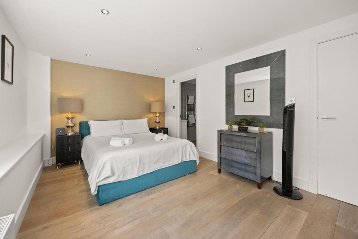 The Glasshouse Residences Modern 2Bedroom Comfort Apt Wimbledon Park London - Ferienwohnung London