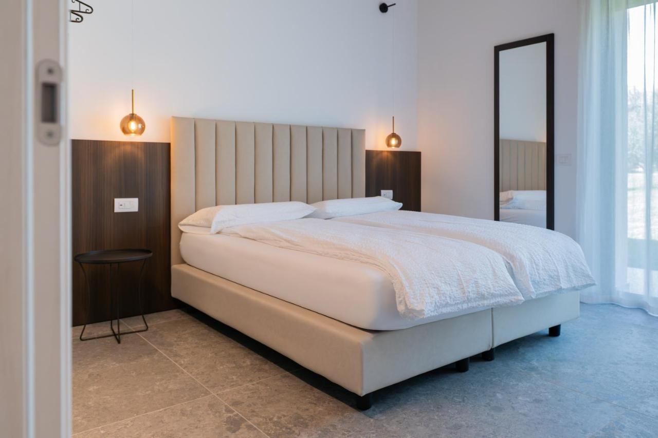Two-Bedroom Deluxe Apartment with Garden View