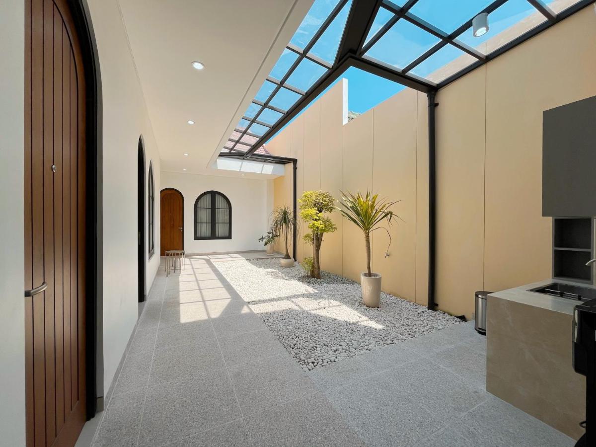 Lefko Malioboro Rooms & Villa by Sighma - B&B Yogyakarta