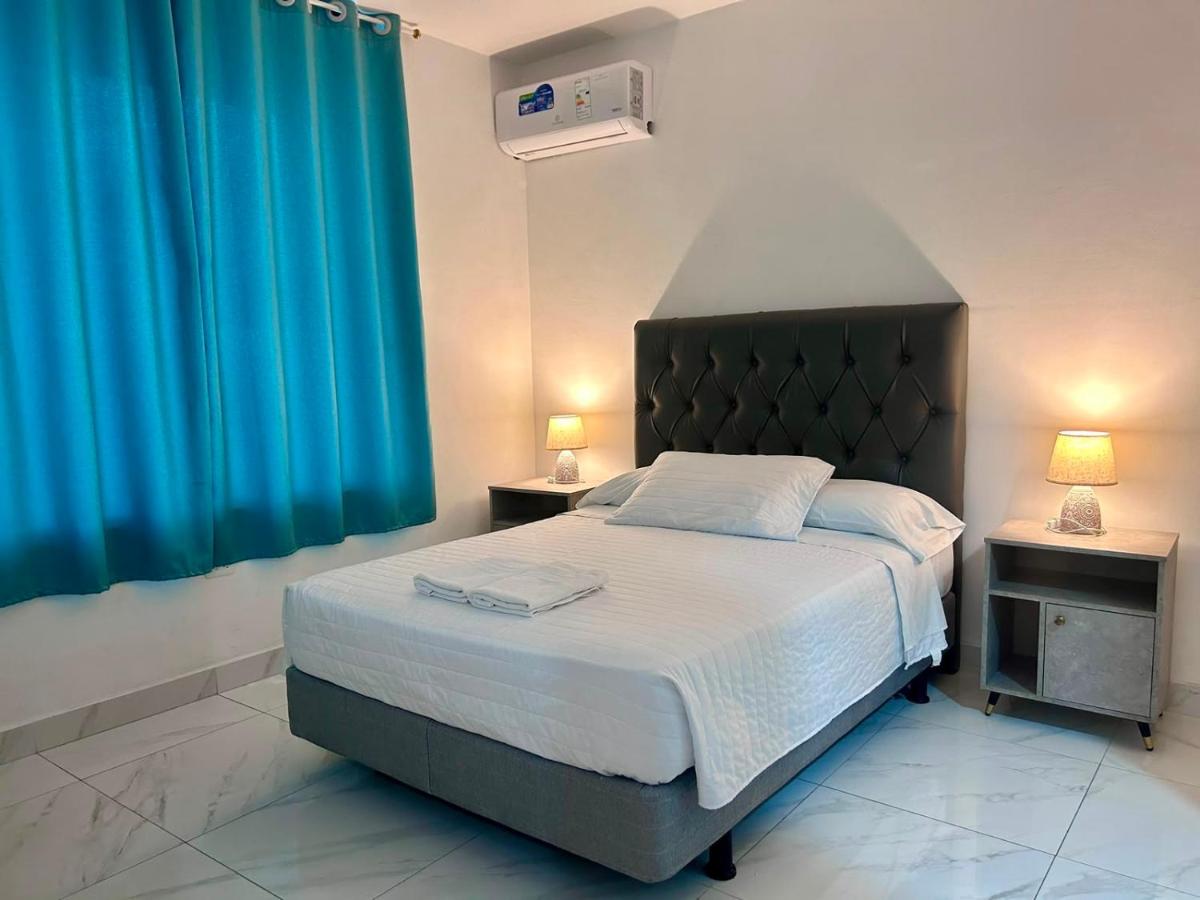 Hospedaje cosmos - B&B Santo Domingo de los Colorados