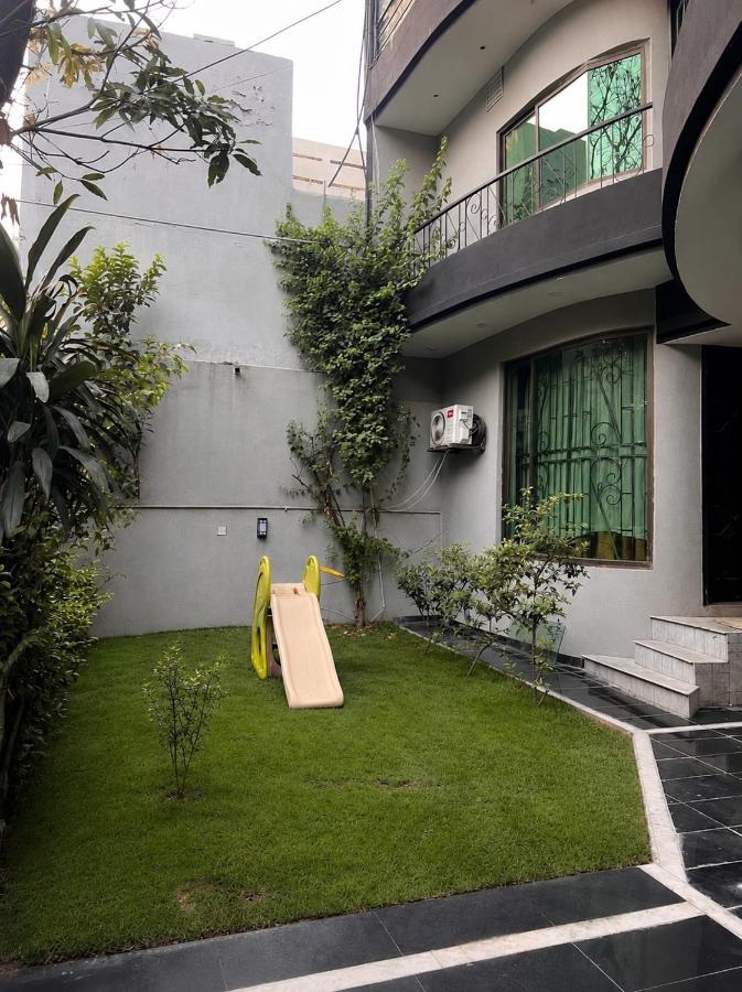 Sarah's Cottage - 2BHK on Jail Road, Lahore Central - B&B Lahore