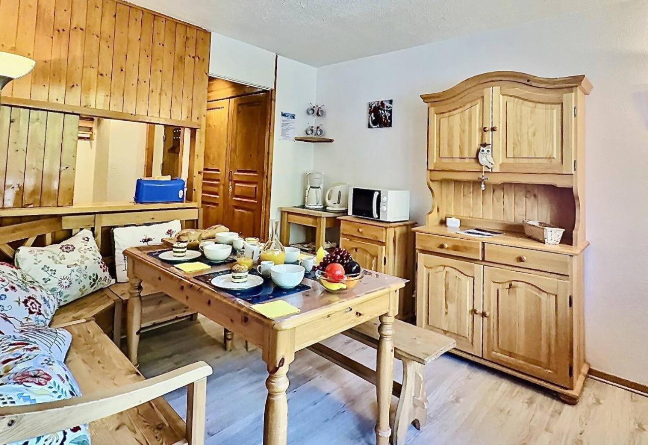 Résidence Val D'illaz - Agréable appartement 2 pièces cabine pour 6 personnes situé à Val d'Isère, proche du centre de la station MAE-5101 - Chambres d'hôtes Val-d'Isère